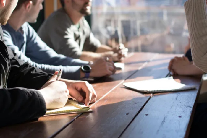 Travailler à 50 ans et : on en discute ?
