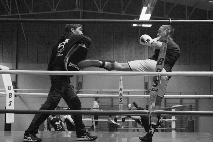 COURS DE SAVATE BOXE FRANÇAISE